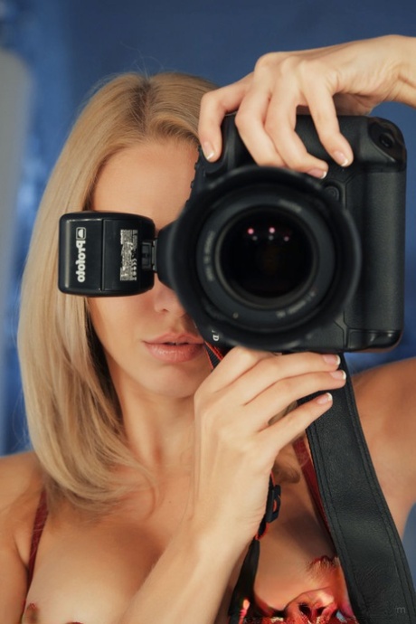 Blonde teen Lija highlights her pink slit after doing her lips in a mirror 25743066