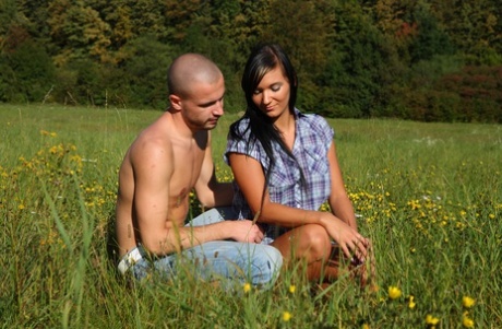 Brunette teen and her boyfriend have sex in the long grass of a field 24896839