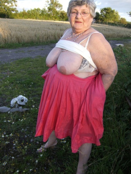 Outdoor Amateure Grannyboobs - Granny Huge Boobs Outdoor Porn Pics & Granny Sex Photos - GrannyTitty.com