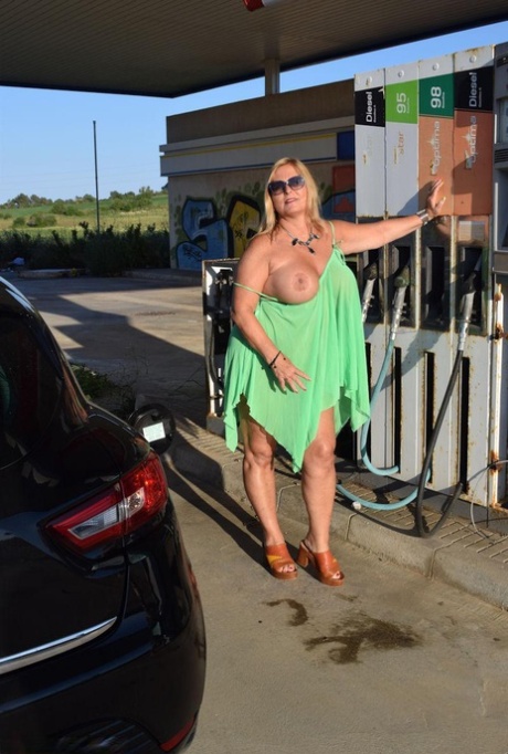Thick amateur Nude Chrissy exposes her boobs and butt at a gas station