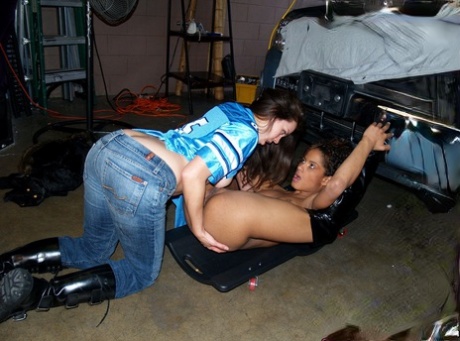Hot babe Isabella Star is into sensual lesbian action with her friend 12842857